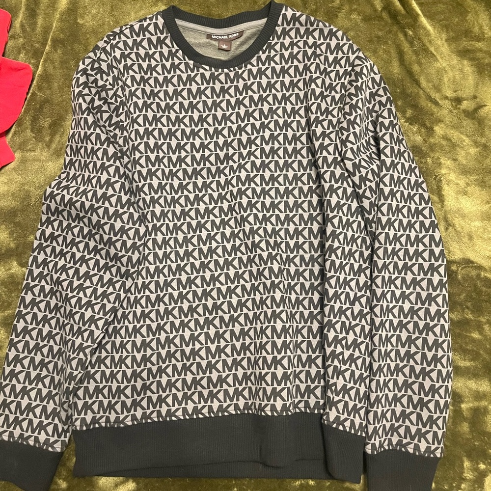 Men’s sweatshirt